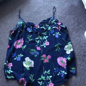 Old navy ruffle tank top